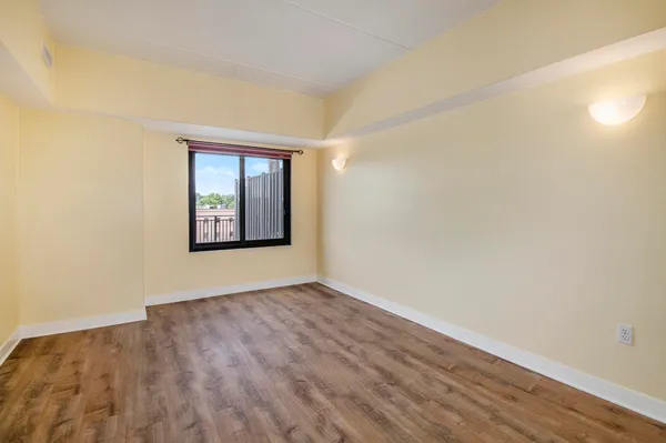 $3,800 | 111 North Ashley Street, Unit 302, Ann Arbor, MI 48104