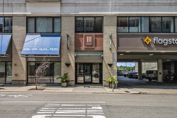 $3,800 | 111 North Ashley Street, Unit 302, Ann Arbor, MI 48104