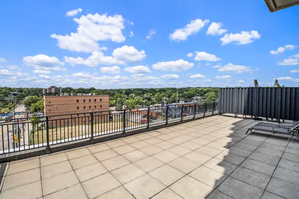 $3,800 | 111 North Ashley Street, Unit 302, Ann Arbor, MI 48104