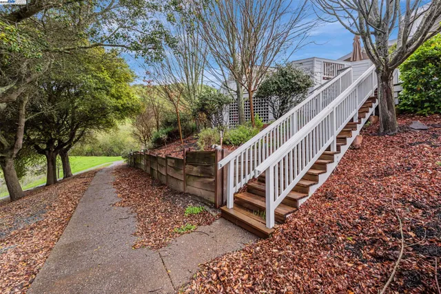 $3,600,000 | 1125 Bollinger Canyon Road, Moraga, CA 94556