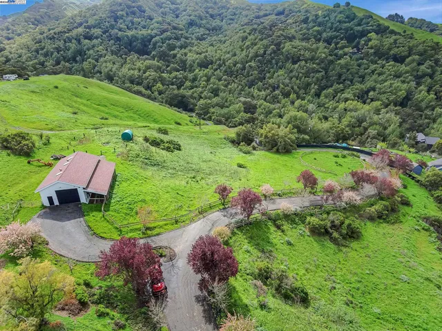 $3,600,000 | 1125 Bollinger Canyon Road, Moraga, CA 94556