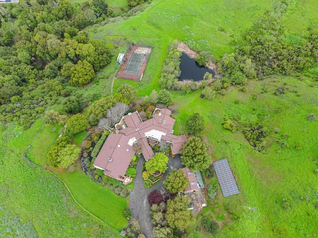 $3,600,000 | 1125 Bollinger Canyon Road, Moraga, CA 94556