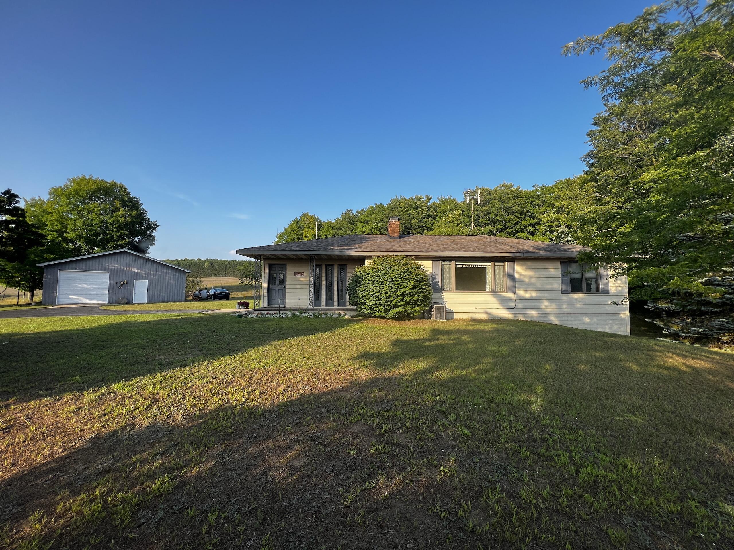 8719 Puffer Road Southwest Fife Lake, MI 49633 - Photo 28 of 126 IMG_3323