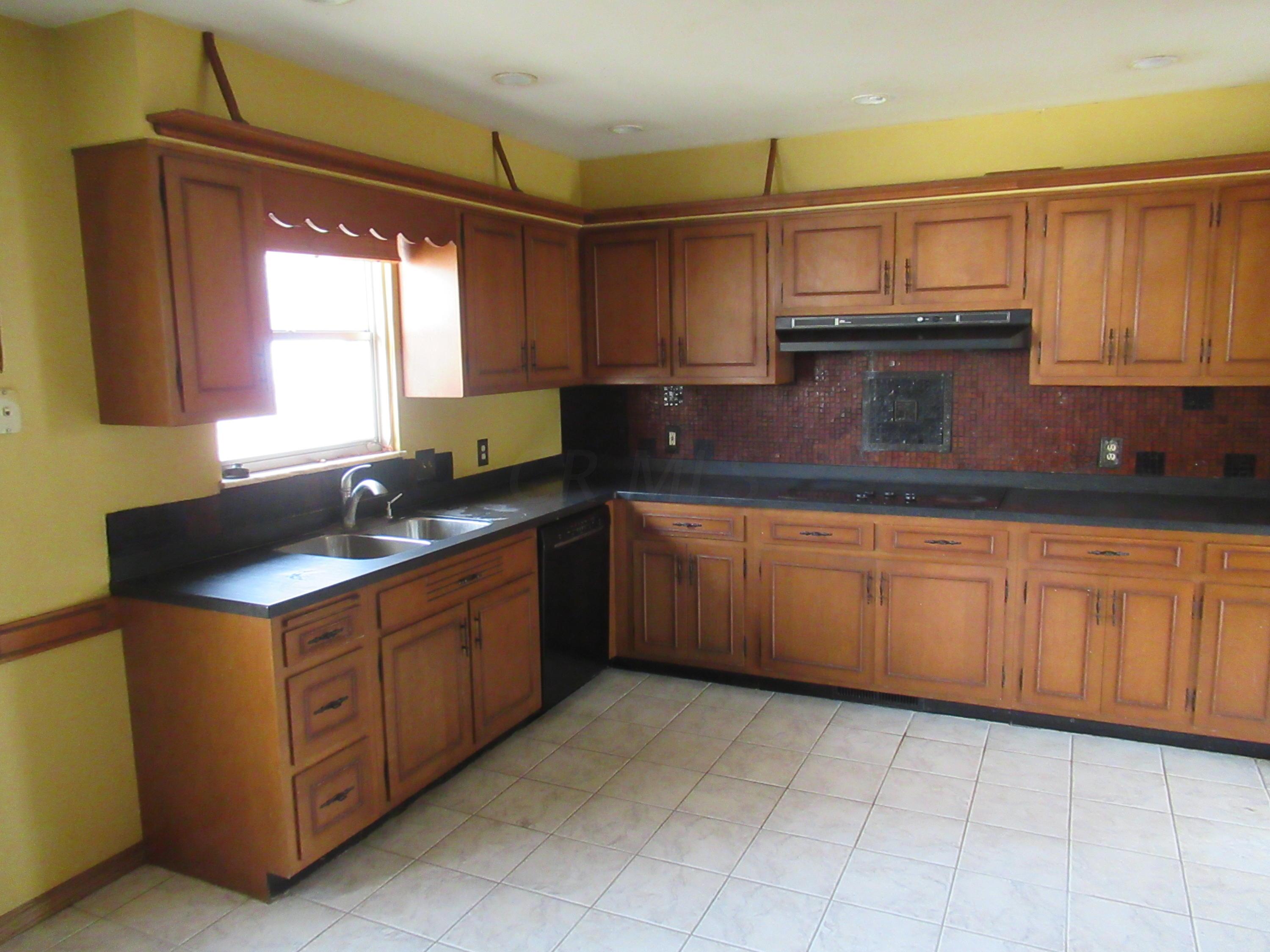 3801 Sunbury Road Columbus, OH 43219 - Photo 16 of 43 Gallery Image 16