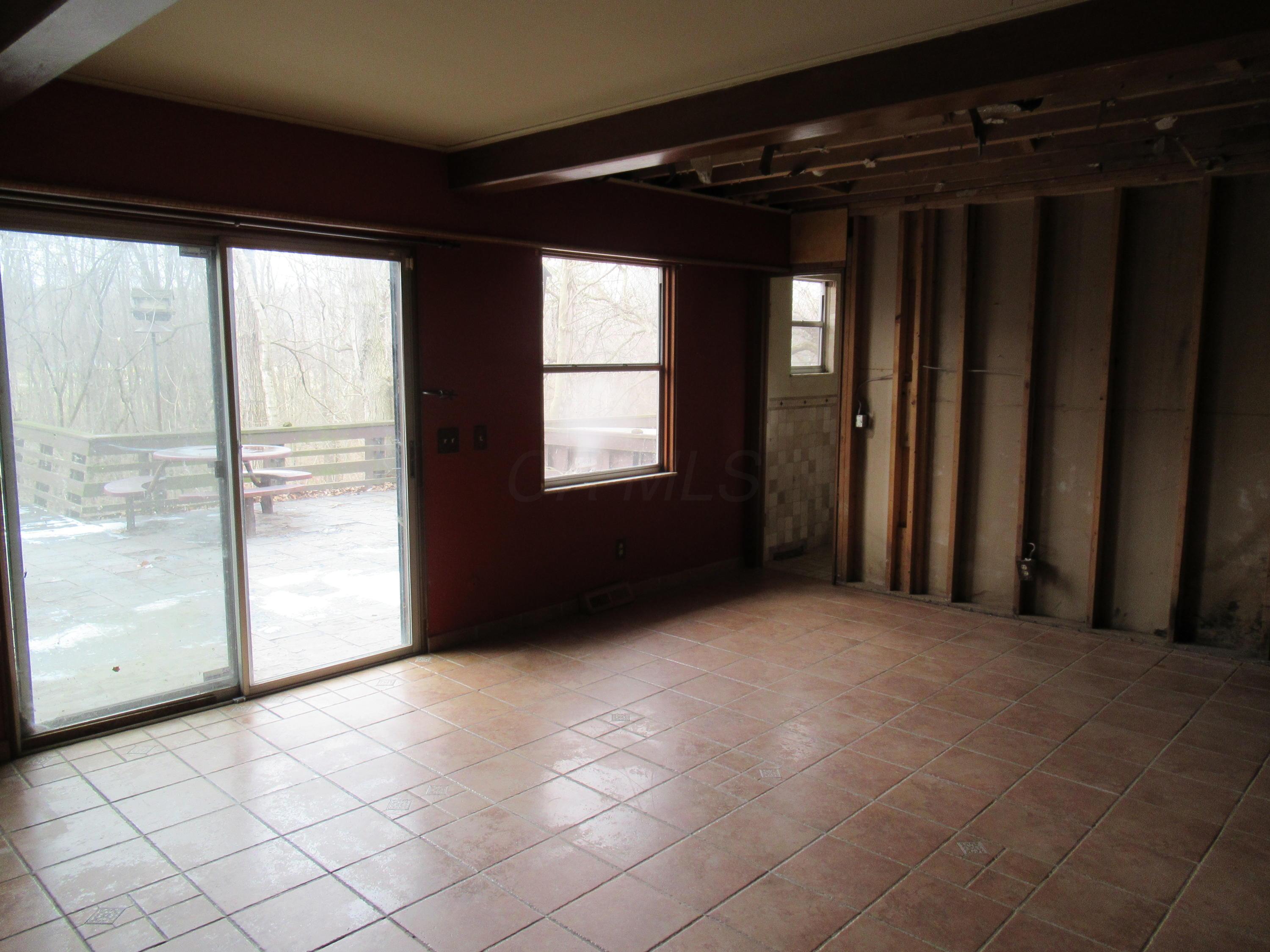 3801 Sunbury Road Columbus, OH 43219 - Photo 21 of 43 Gallery Image 21