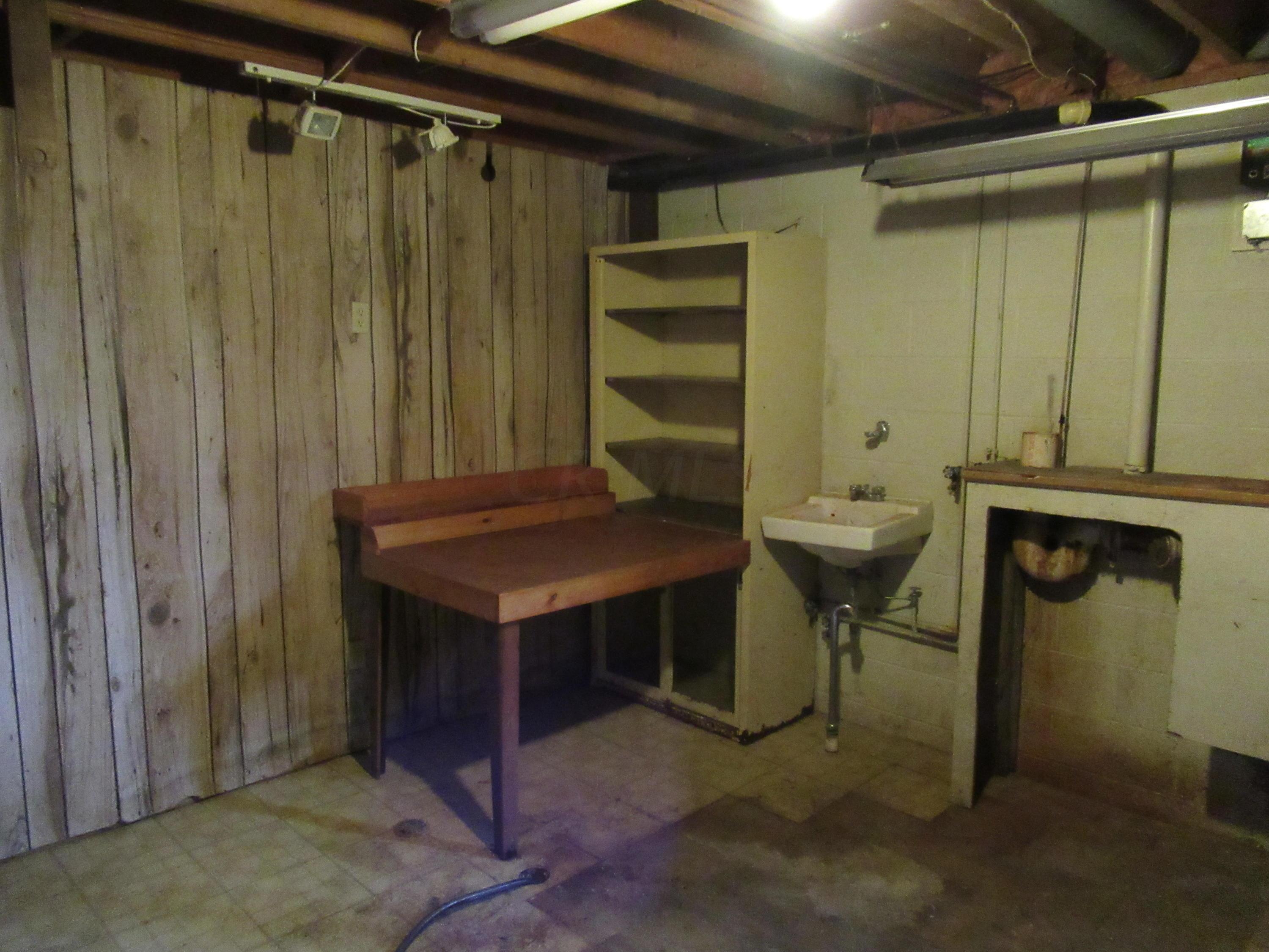 3801 Sunbury Road Columbus, OH 43219 - Photo 38 of 43 Gallery Image 38