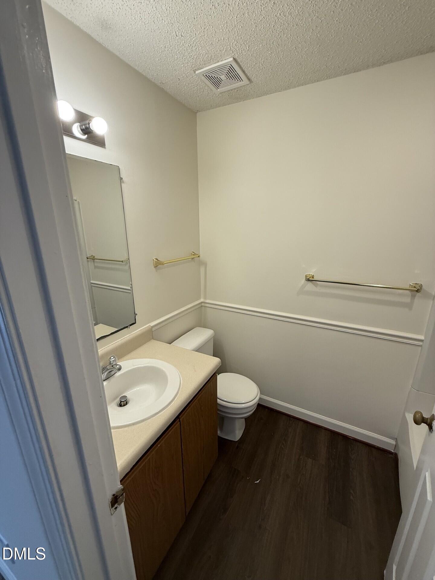 3511 Ivy Commons Drive Raleigh, NC 27606 - Photo 5 of 6 a0be6b99-deae-4150-877e-d60753393be3
