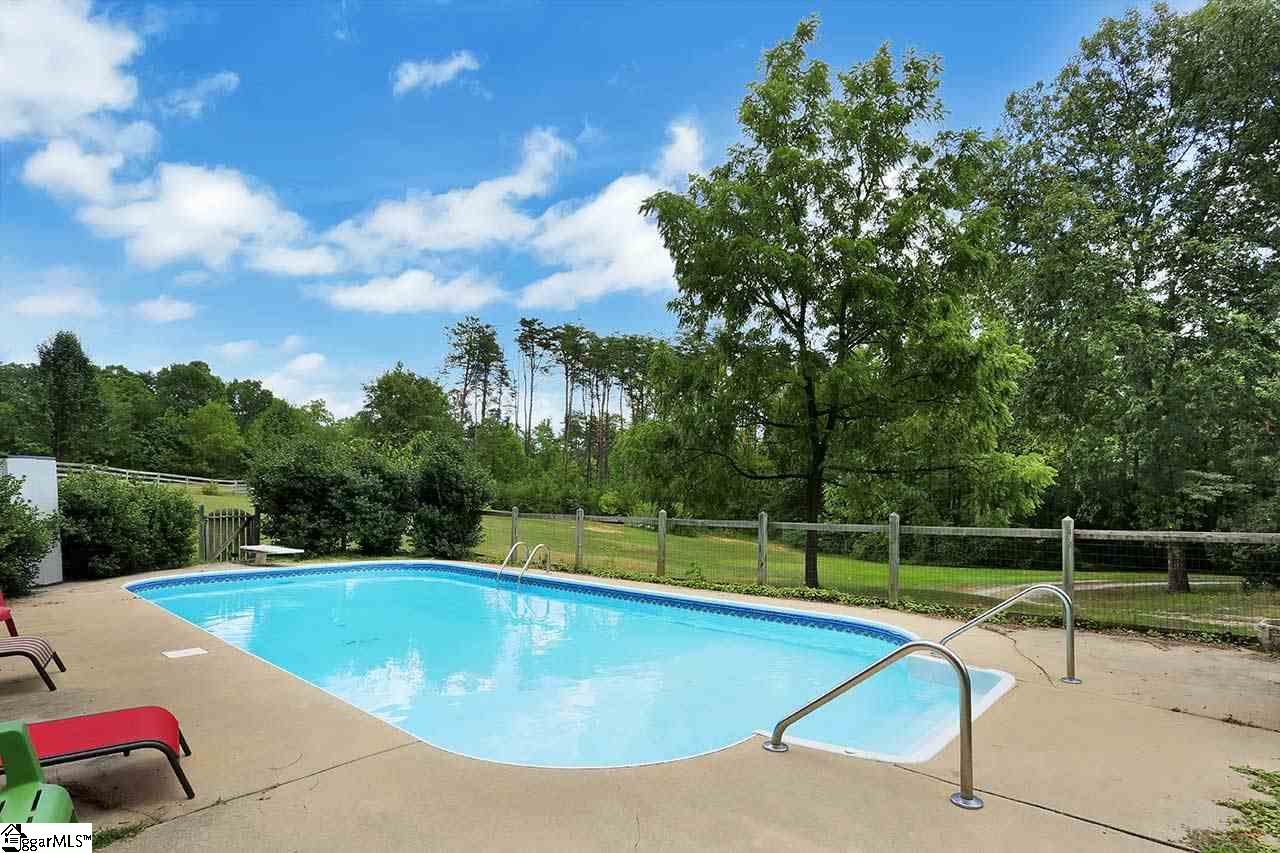 2131 State Park Road Greenville, SC 29609 - Photo 4 of 36 Gallery Image 4
