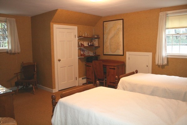 7 Wing Road Lynnfield, MA 01940 - Photo 10 of 13 Gallery Image 10