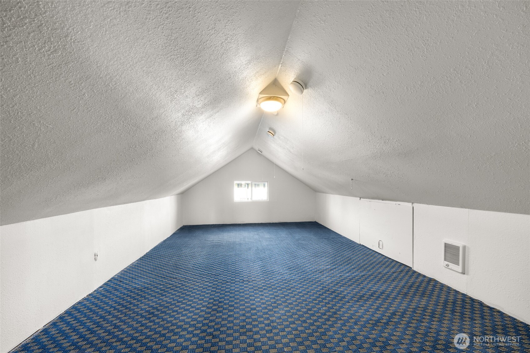 1624 Wright Avenue Sumner, WA 98390 - Photo 21 of 29 a view of empty room with wooden floor