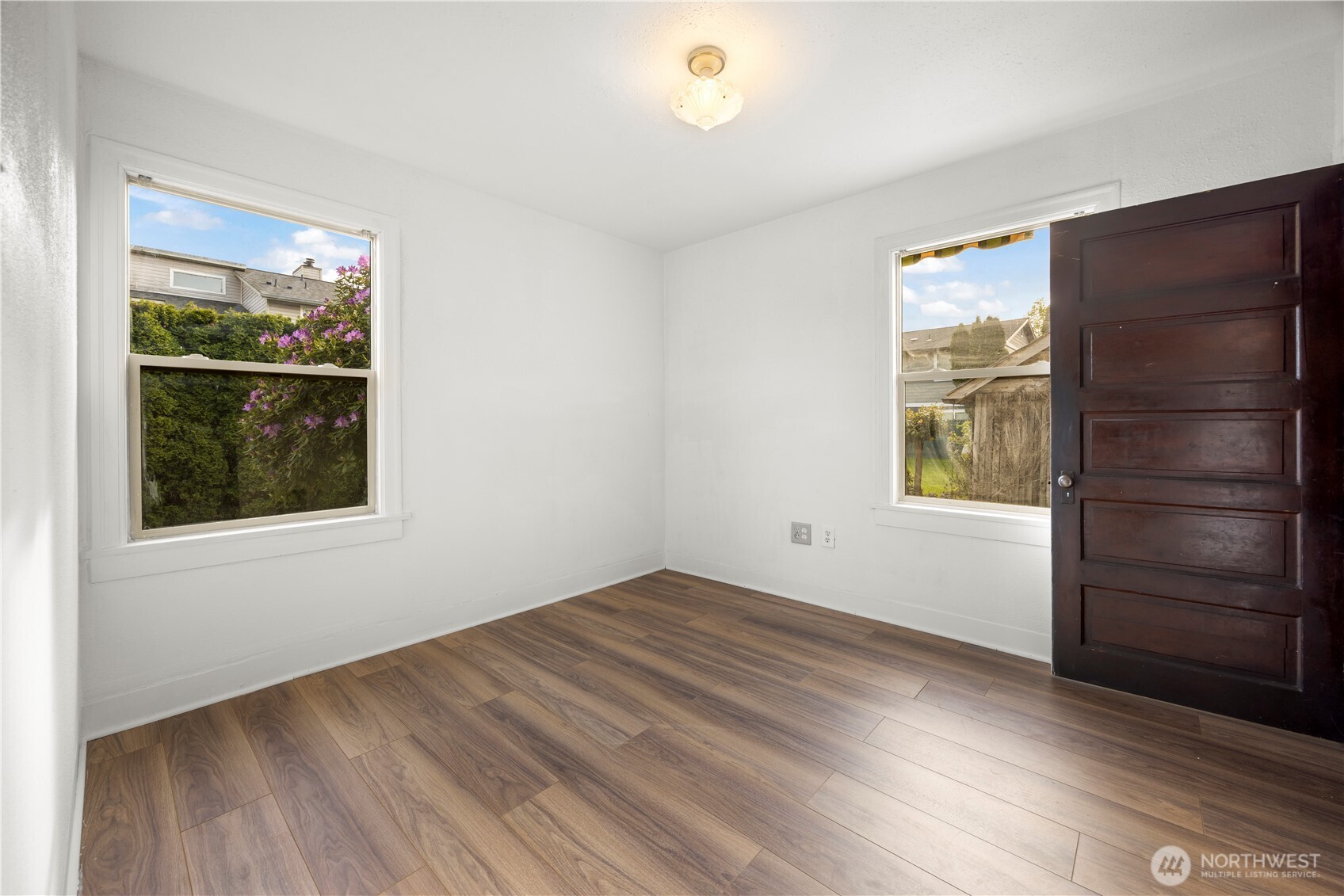 1624 Wright Avenue Sumner, WA 98390 - Photo 8 of 29 wooden floor in an empty room