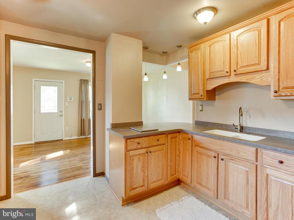 21698 Ranger Road Lexington Park, MD 20653 - Photo 5 of 10 Kitchen
