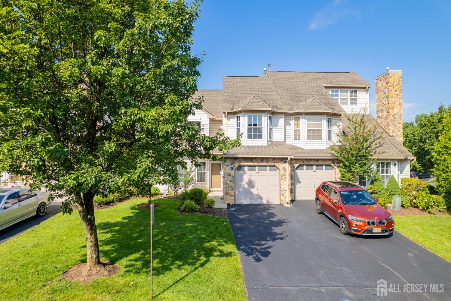 358 Lunar Road Piscataway, NJ 08854 - Photo 3 of 22 Gallery Image 3