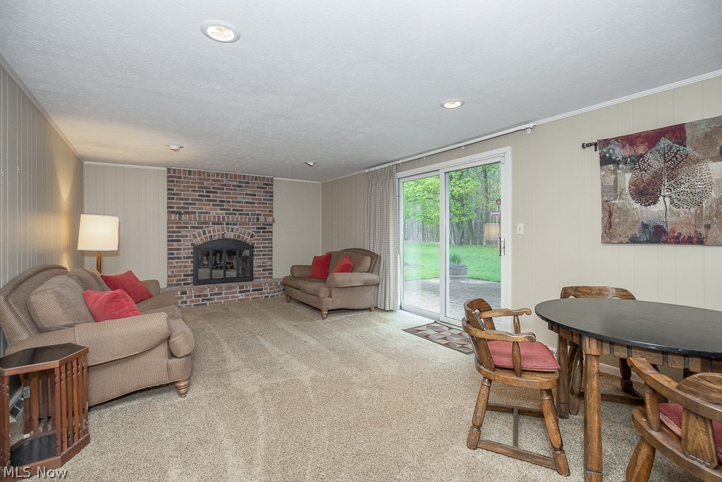6311 Rousseau Drive Parma, OH 44129 - Photo 7 of 33