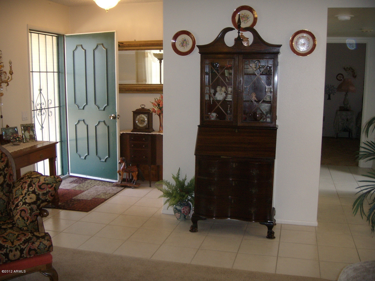 11038 West Oak Ridge Road Sun City, AZ 85351 - Photo 8 of 20 ENTRY WITH FRONT SECURITY SCREEN DOOR