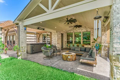 $745,000 | 238 Bronze View Drive, Montgomery, TX 77316