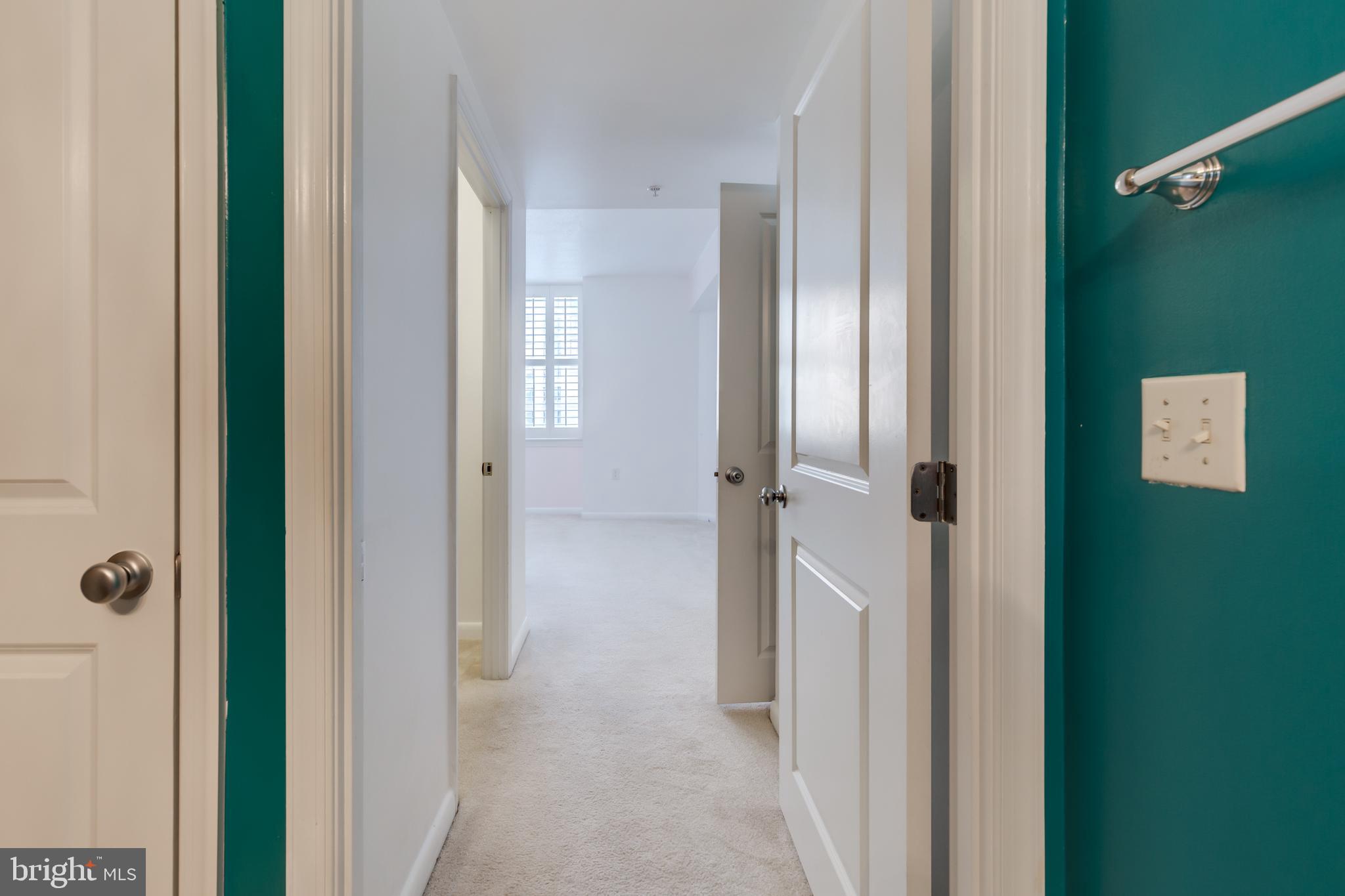 851 North Glebe Road, Unit 1020 Arlington, VA 22203 - Photo 39 of 52 Hallway from Bathroom