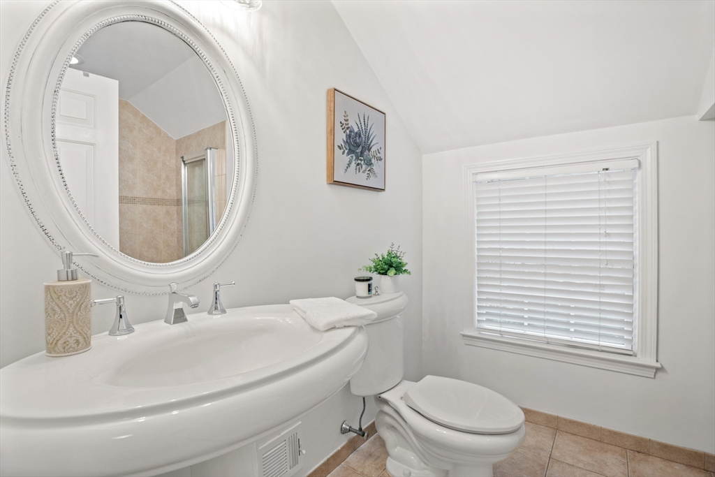 9 Roundy Road Lynnfield, MA 01940 - Photo 24 of 30 Gallery Image 24