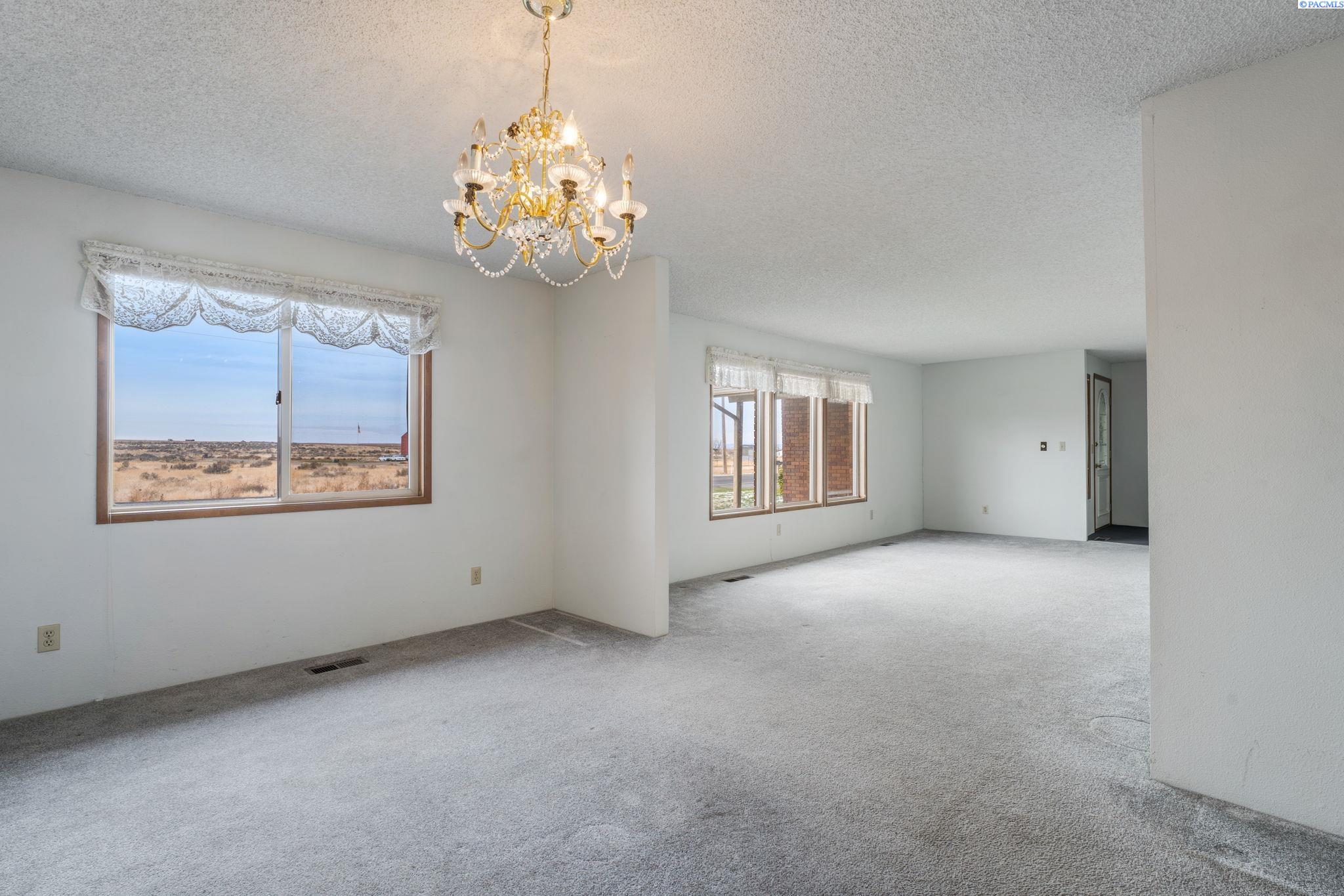23503 East Ruppert Road Benton City, WA 99320 - Photo 10 of 31 Gallery Image 10