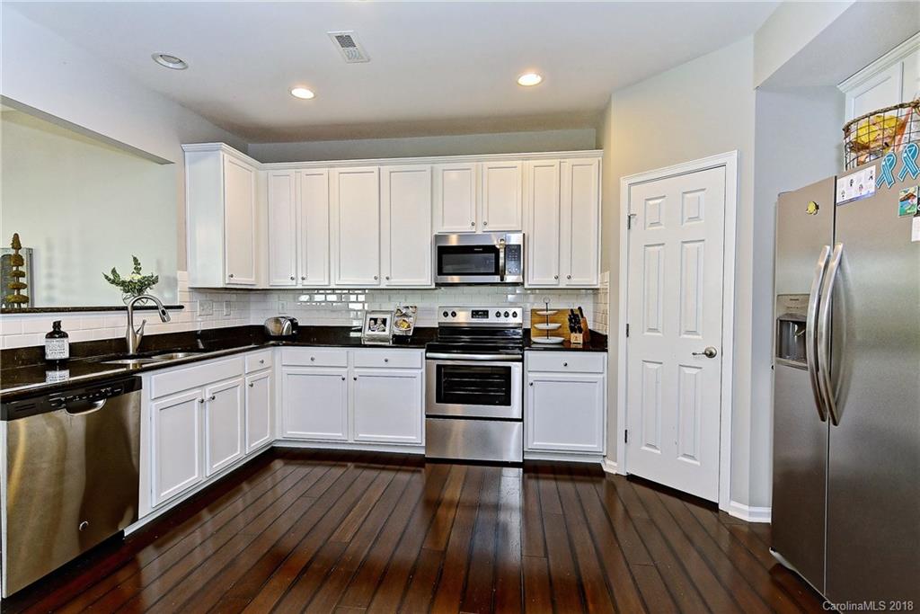 2007 Oakmere Road Waxhaw, NC 28173 - Photo 12 of 36 Gallery Image 12