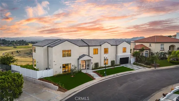 $3,950,000 | 22328 South Summit Ridge Circle, Chatsworth, CA 91311