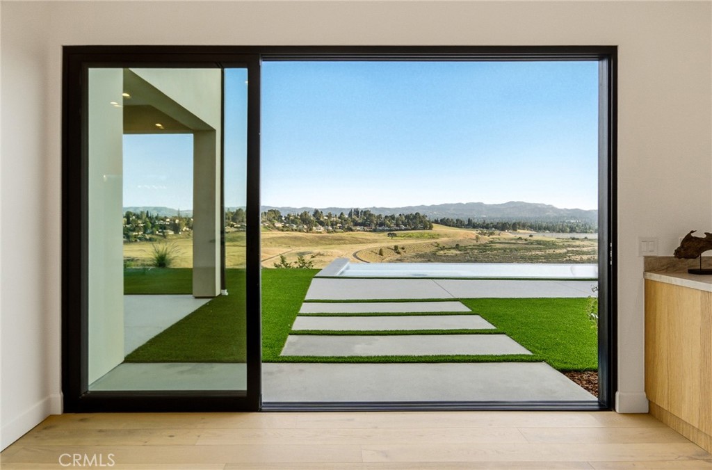 22328 South Summit Ridge Circle Chatsworth, CA 91311 - Photo 24 of 45