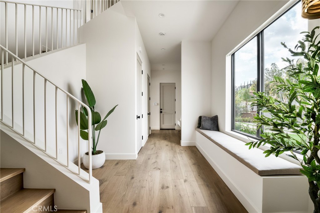 22328 South Summit Ridge Circle Chatsworth, CA 91311 - Photo 27 of 45