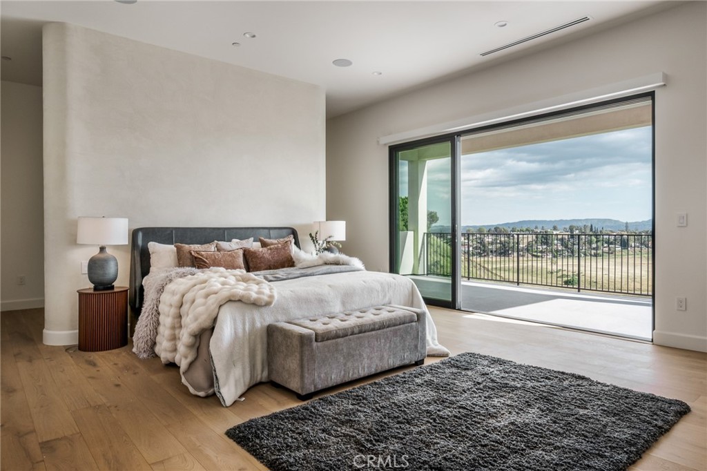 22328 South Summit Ridge Circle Chatsworth, CA 91311 - Photo 31 of 45