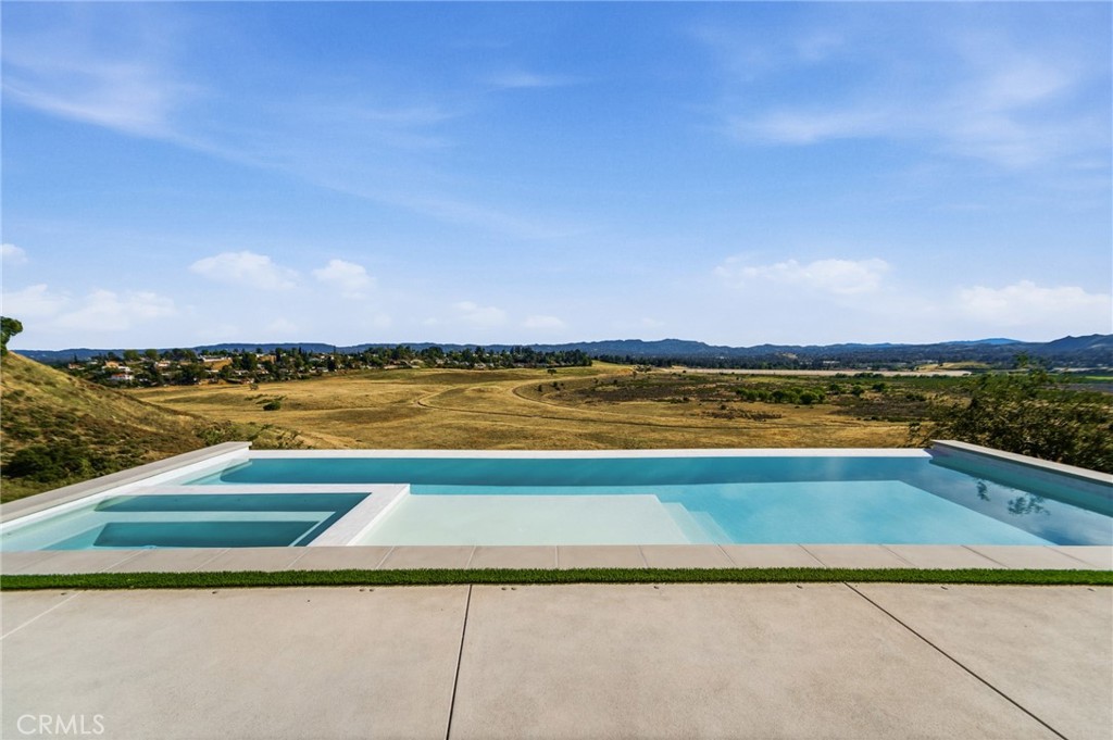 22328 South Summit Ridge Circle Chatsworth, CA 91311 - Photo 37 of 45