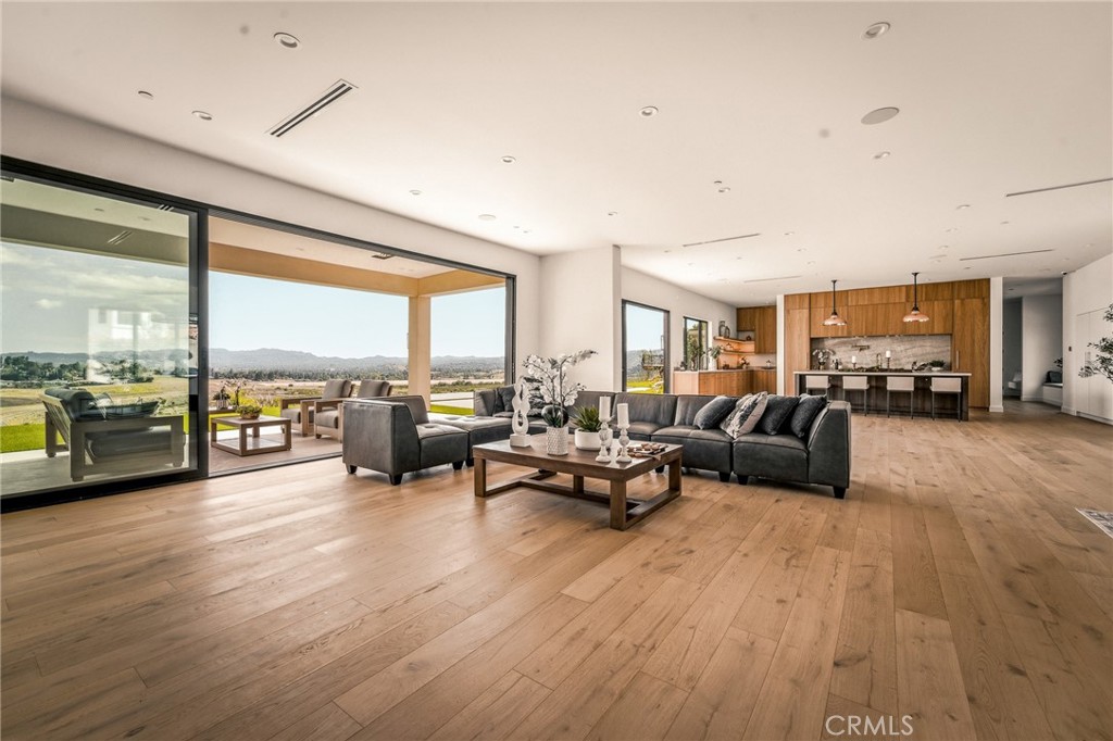 22328 South Summit Ridge Circle Chatsworth, CA 91311 - Photo 7 of 45