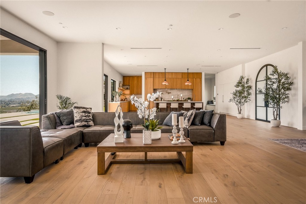 22328 South Summit Ridge Circle Chatsworth, CA 91311 - Photo 9 of 45