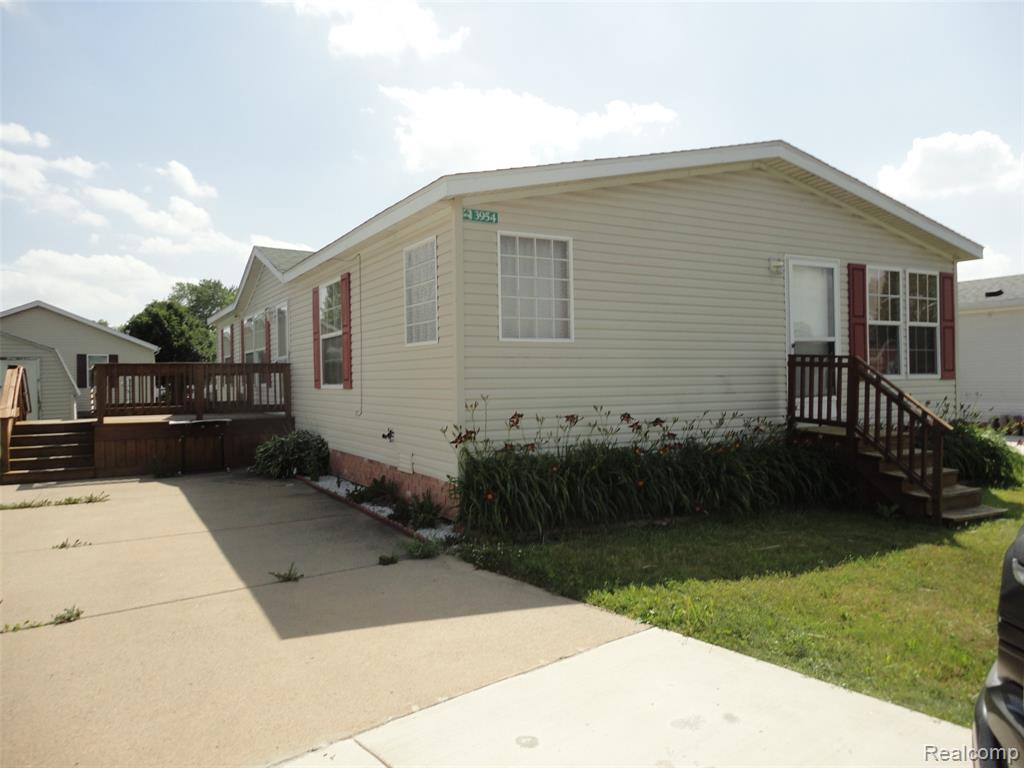 3954 Ryans Ridge Monroe, MI 48161 - Photo 1 of 28