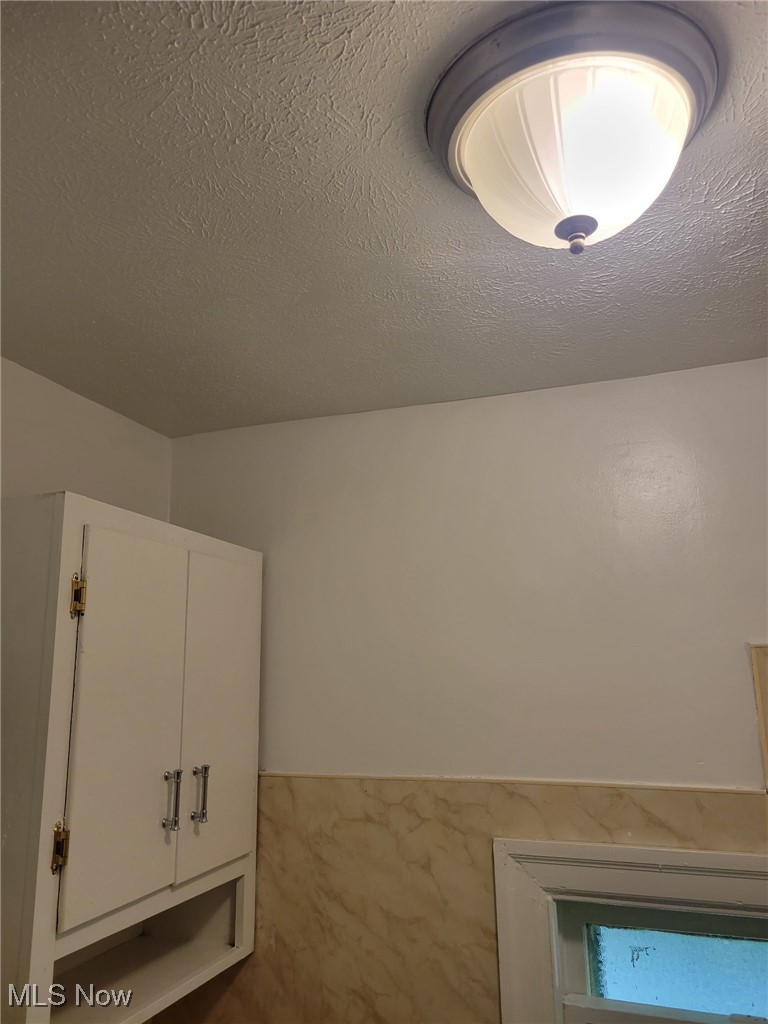 6579 Henderson Road Ravenna, OH 44266 - Photo 16 of 26 Gallery Image 16