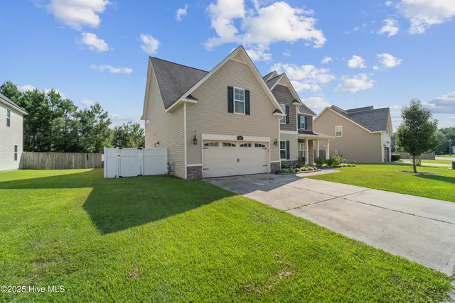 $489,900 | 507 Walkens Woods Lane, Jacksonville, NC 28546