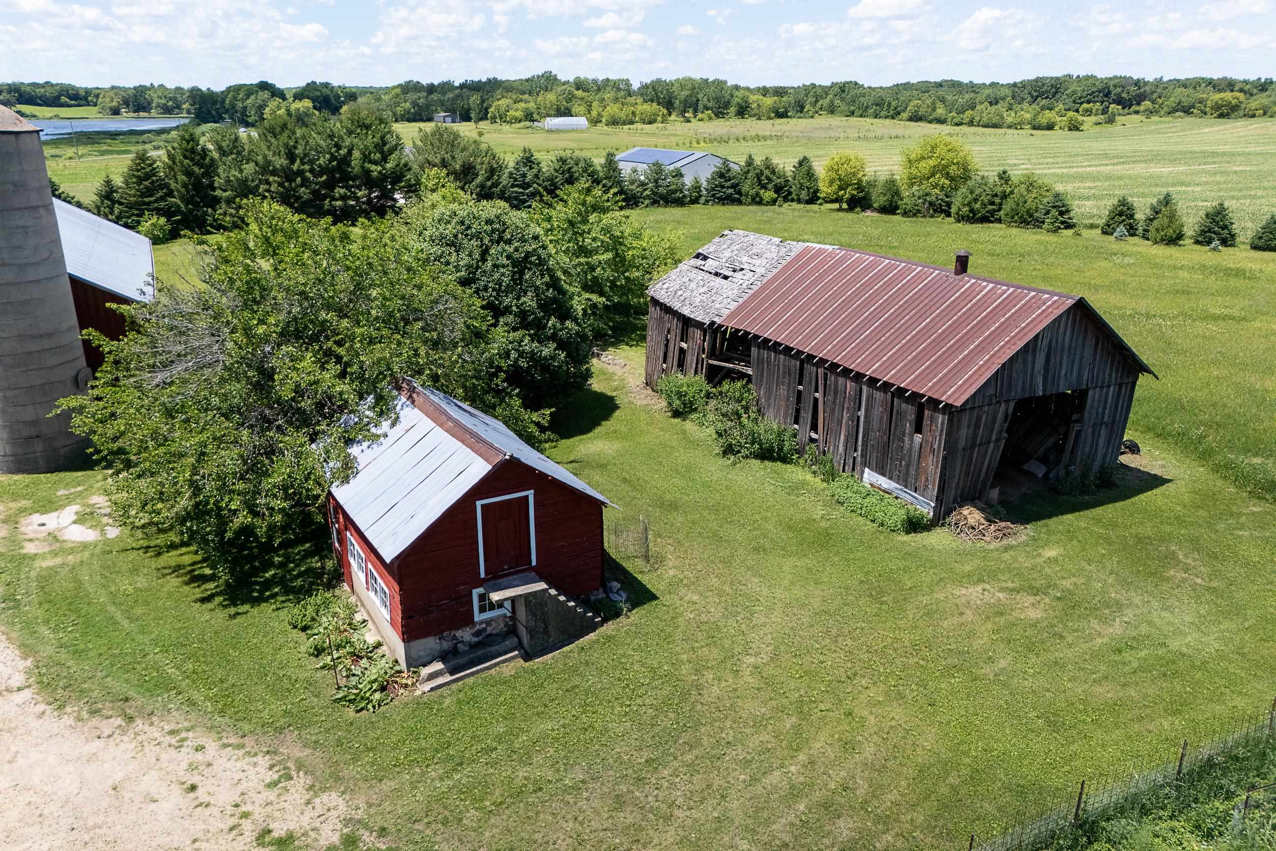 3402 Rutland Dunn Town Line Road Stoughton, WI 53589 - Photo 58 of 88