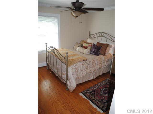 147 Scofield Road Charlotte, NC 28209 - Photo 4 of 9