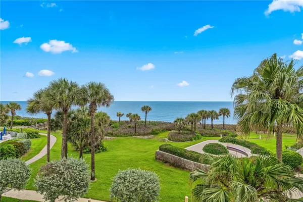 $15,000 | 8866 North Sea Oaks Way, Unit 208, Vero Beach, FL 32963