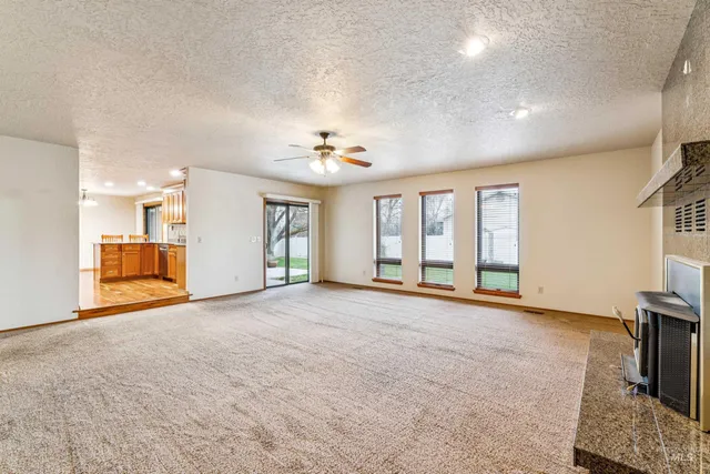 $465,000 | 2421 Airport Avenue, Caldwell, ID 83605