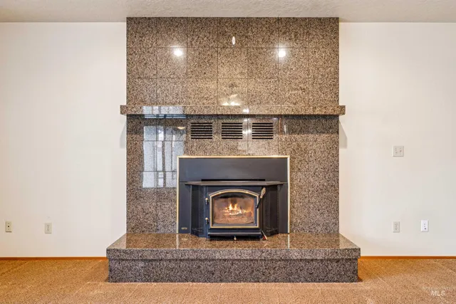 $465,000 | 2421 Airport Avenue, Caldwell, ID 83605