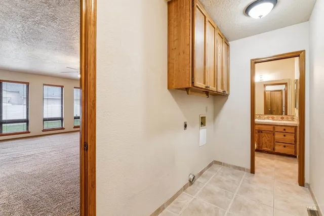 $465,000 | 2421 Airport Avenue, Caldwell, ID 83605