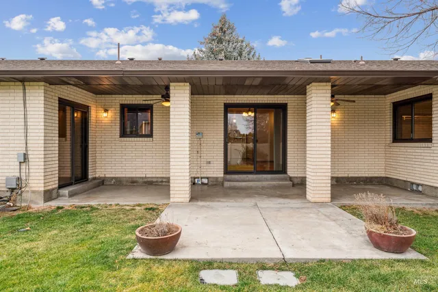 $465,000 | 2421 Airport Avenue, Caldwell, ID 83605