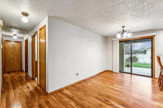 $465,000 | 2421 Airport Avenue, Caldwell, ID 83605