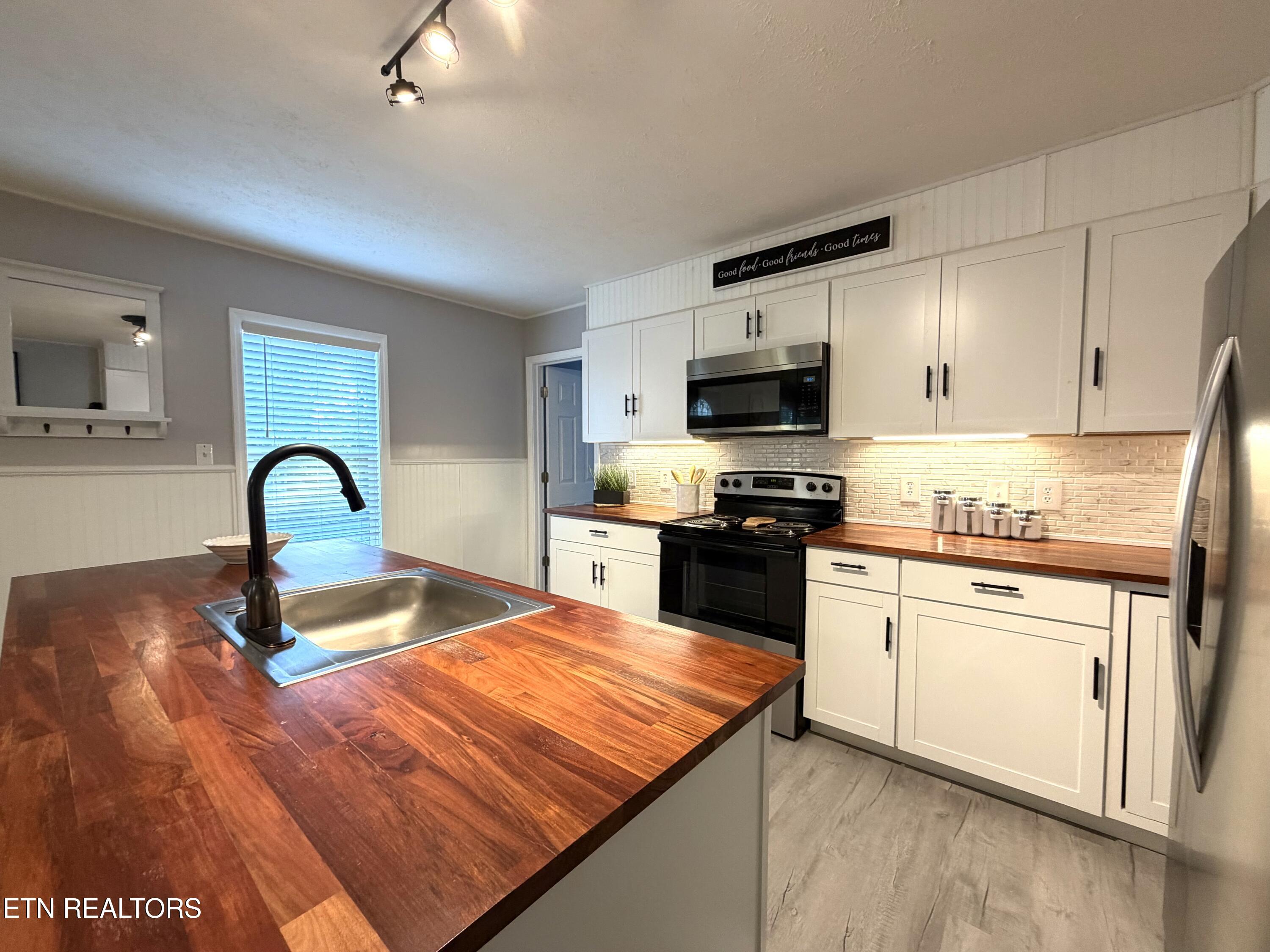 228 Williams Road Seymour, TN 37865 - Photo 12 of 38 FullSizeRender