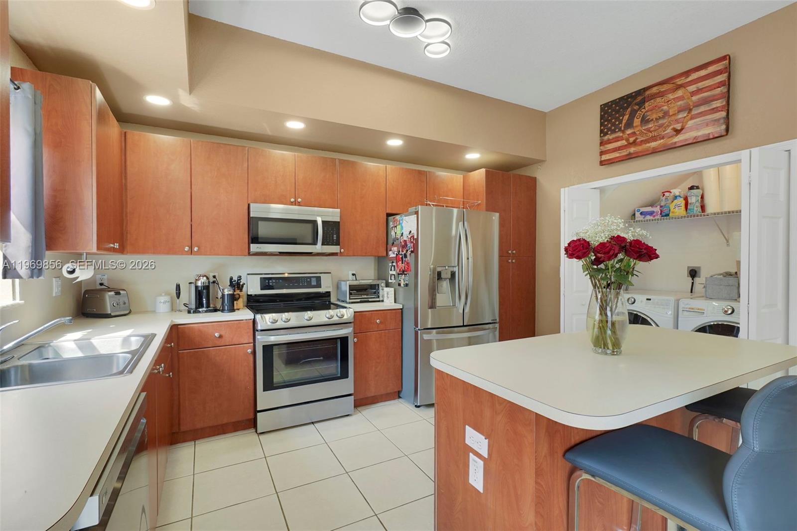 22168 Southwest 88th Path Cutler Bay, FL 33190 - Photo 4 of 27