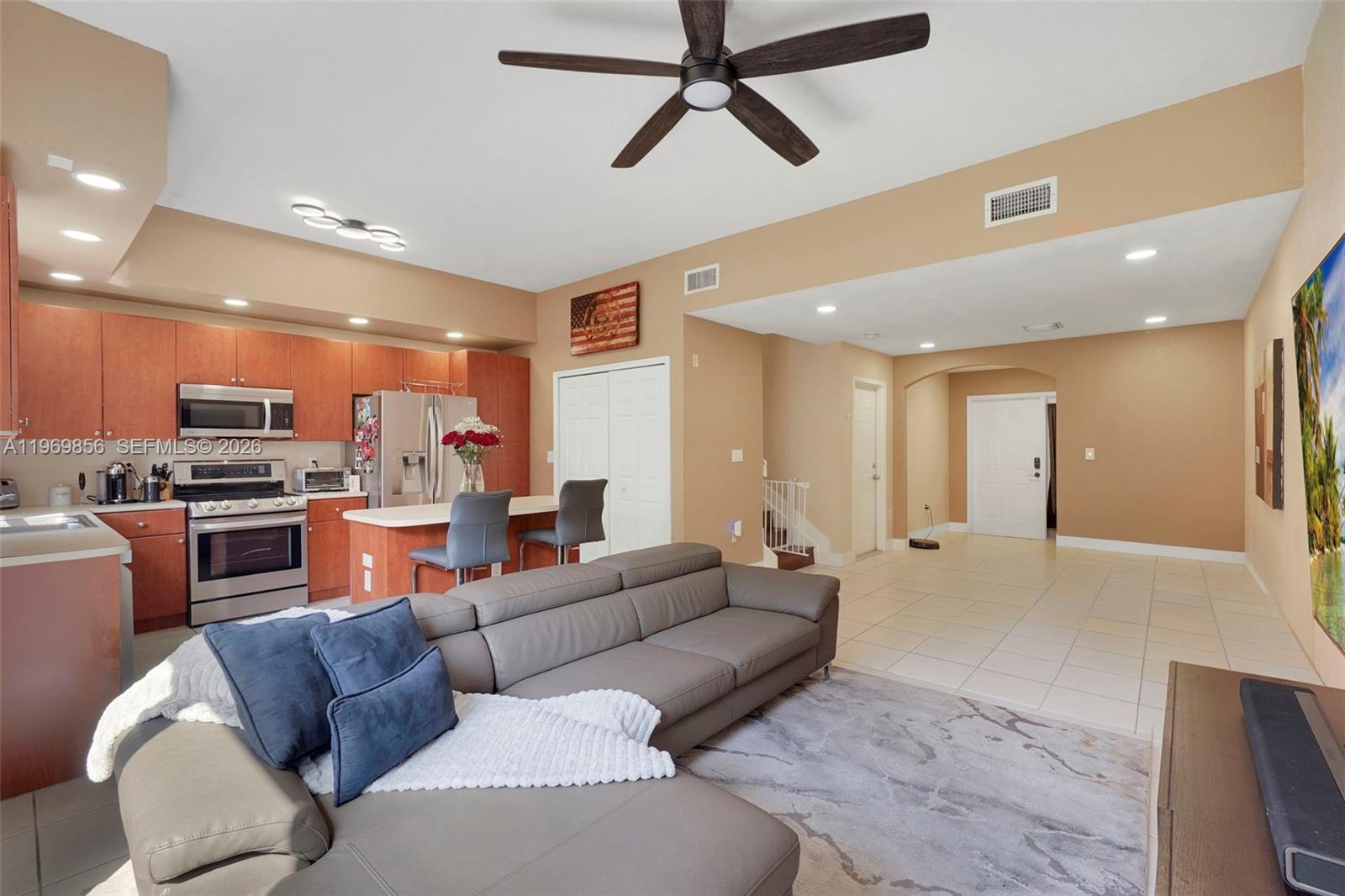 22168 Southwest 88th Path Cutler Bay, FL 33190 - Photo 8 of 27