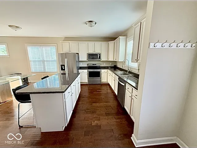 $2,250 | 836 North Beville Avenue, Indianapolis, IN 46201