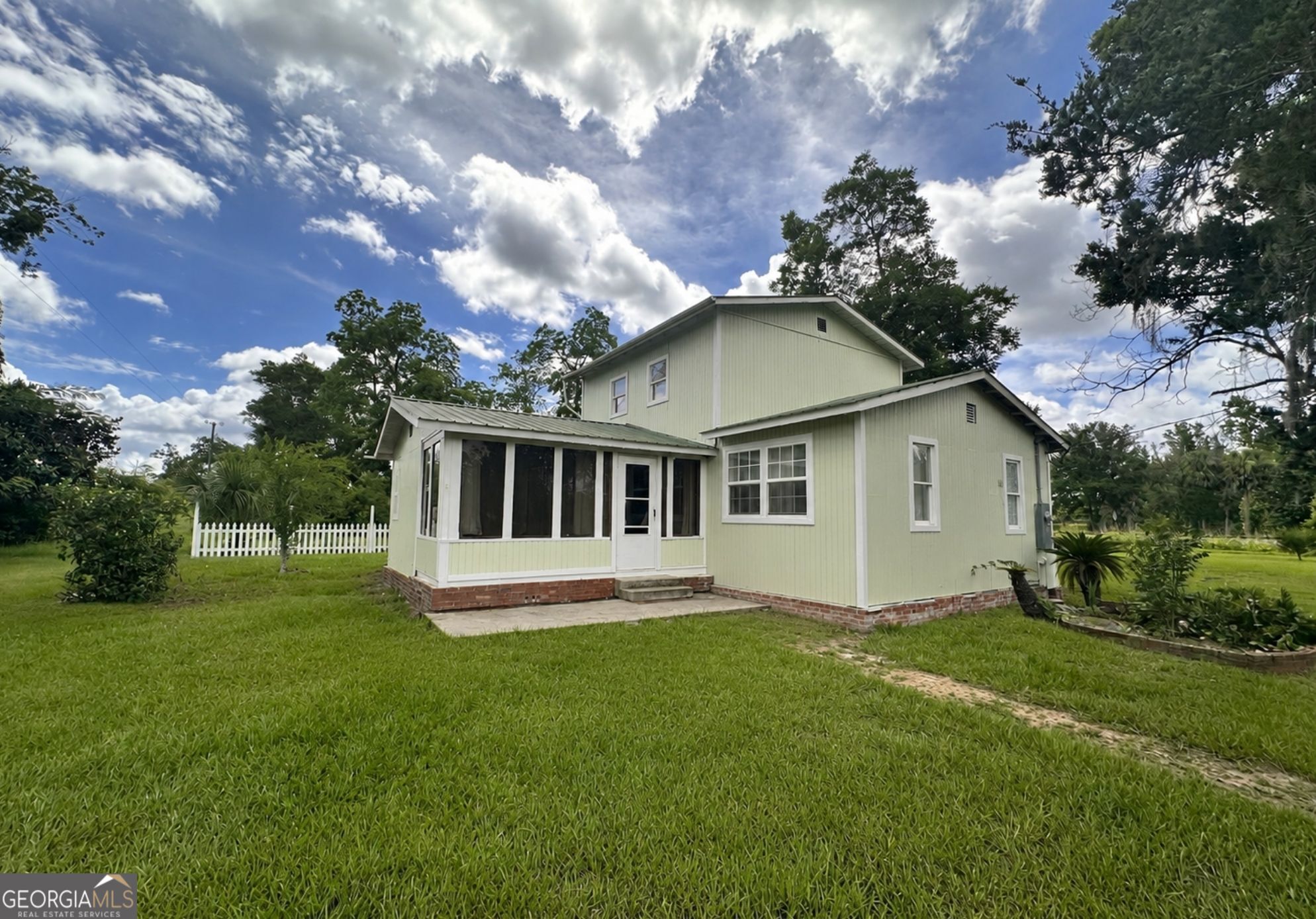 6285 Pond Street Manor, GA 31550 - Photo 1 of 26