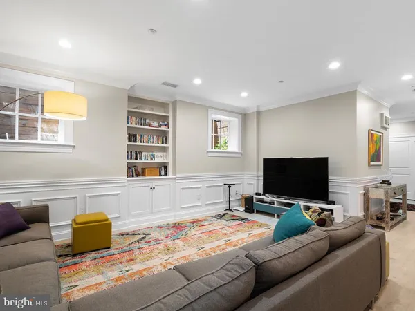 $12,000 | 4400 Elm Street, Chevy Chase, MD 20815