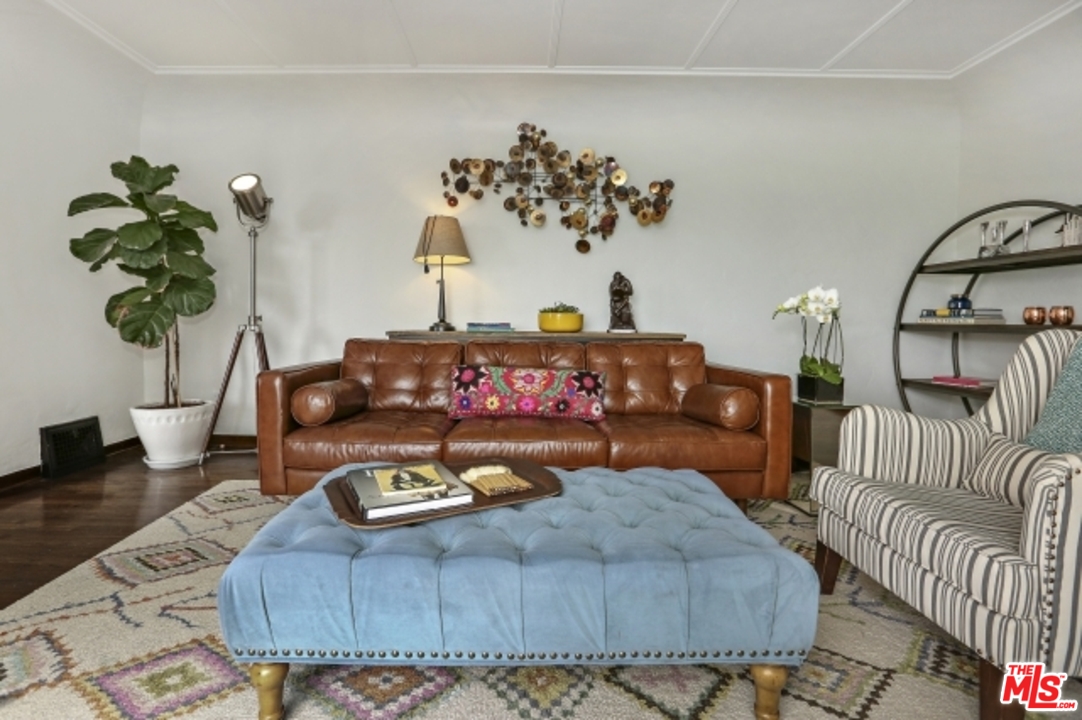 3801 Roderick Road Los Angeles, CA 90065 - Photo 10 of 38 a living room with furniture