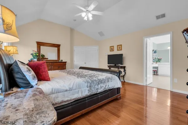 $1,160,000 | 5 Emmons Court, Bridgewater, NJ 08807